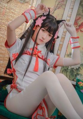 免费美女视频